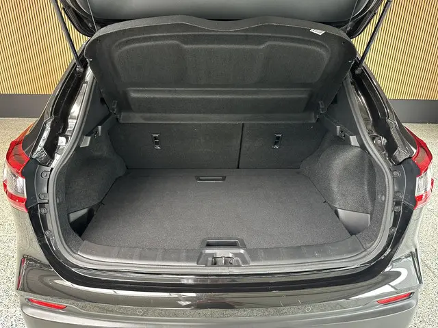 Nissan QASHQAI 1.2 Business Edition 2018 Benzine 15