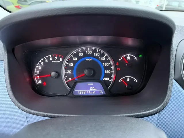 Hyundai i10 1.0 Bi-Fuel Blue LPG Trend 2014 LPG/Gas 8