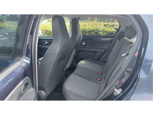 Volkswagen up! 1.0 take up! BlueMotion 2015 Benzine 12