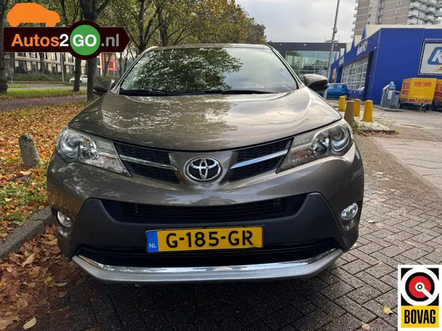 Toyota RAV4 2.0 Executive Business 4WD 2014 Benzine 6