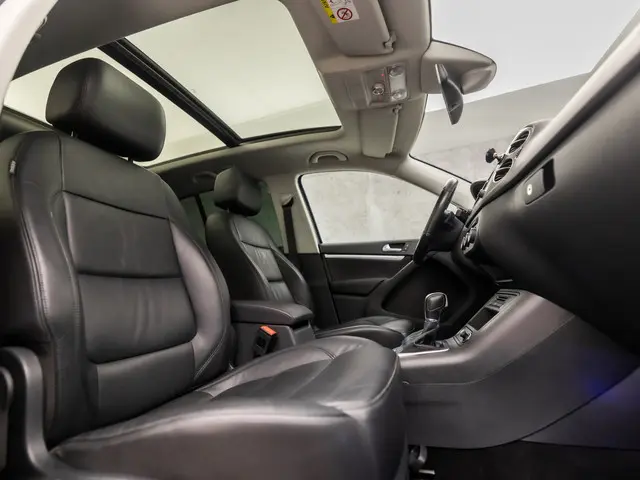 Volkswagen Tiguan 1.4 TSI R-Line Sport 2015 Benzine 8