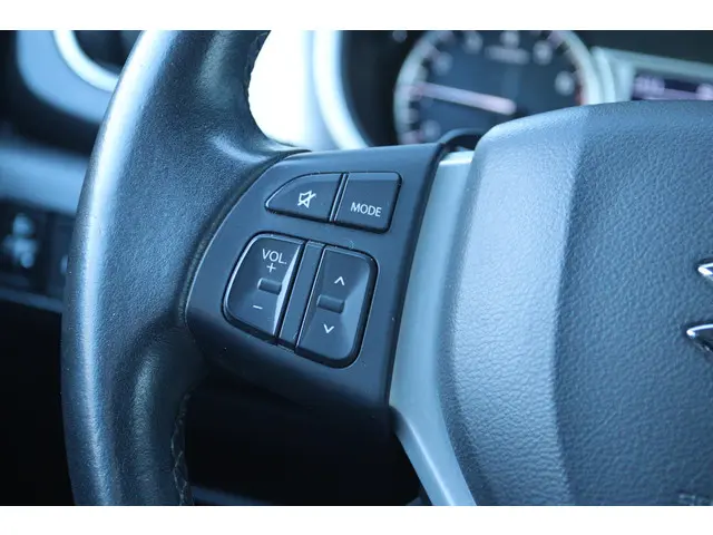 Suzuki Vitara 1.6 EXCLUSIVE AUT. 2016 Benzine 17