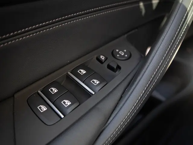 BMW 5 Serie Sedan 520i 2021 Benzine 44