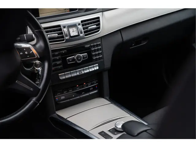 Mercedes-Benz E-Klasse E200 Avantgarde 2013 Benzine 12