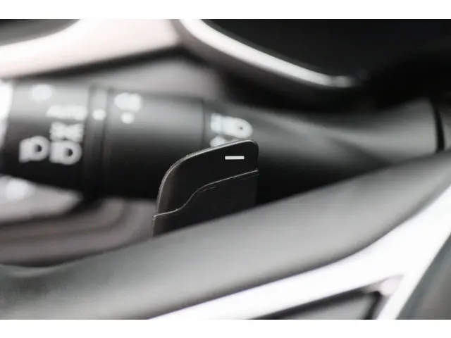 Renault Captur 1.3 TCe 130 Intens 2020 Benzine 35