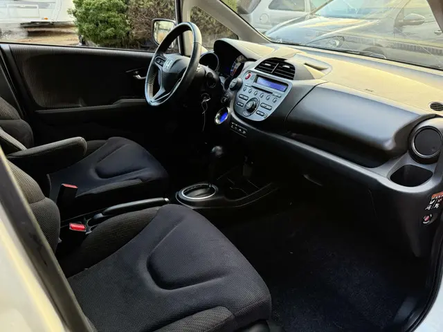 Honda Jazz 1.4 Hybrid Elegance 2015 Hybride Benzine 10