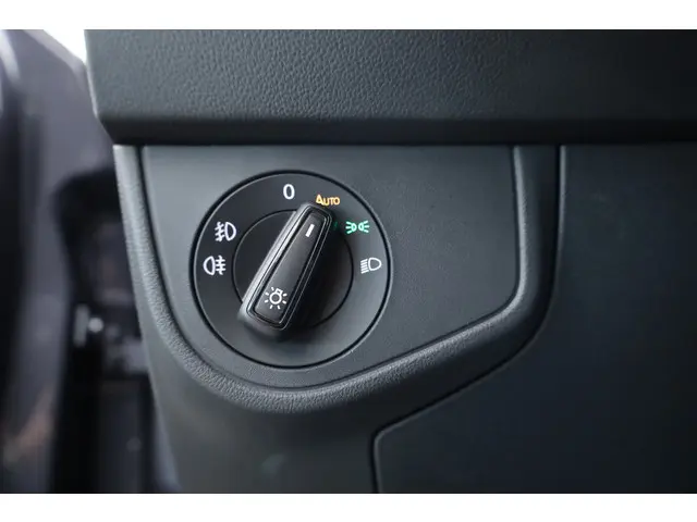 Volkswagen Polo 1.0 TSI R-Line 2025 Benzine 9