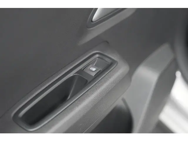Dacia Sandero Stepway TCe 90 Extreme 2024 Benzine 37