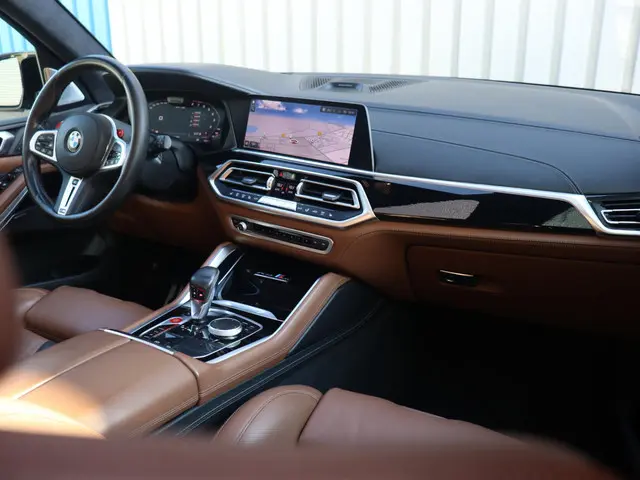 BMW X5 M Competition 2020 Benzine 17