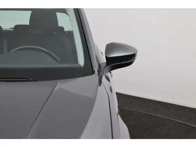 Volkswagen T-Roc 1.5 TSI Style Business 2021 Benzine 15