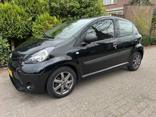 Toyota Aygo 1.0 VVT-i Now 2014 Benzine 3