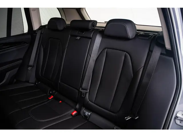 BMW X3 xDrive30e High Executive 2023 Hybride Benzine 19