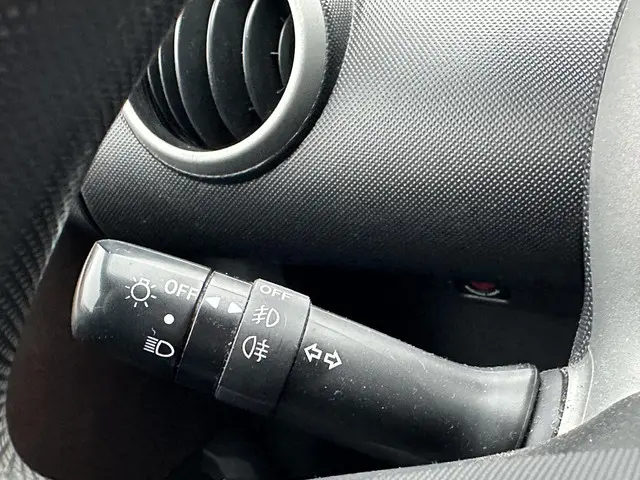 Peugeot 107 1.0 Active 2014 Benzine 16