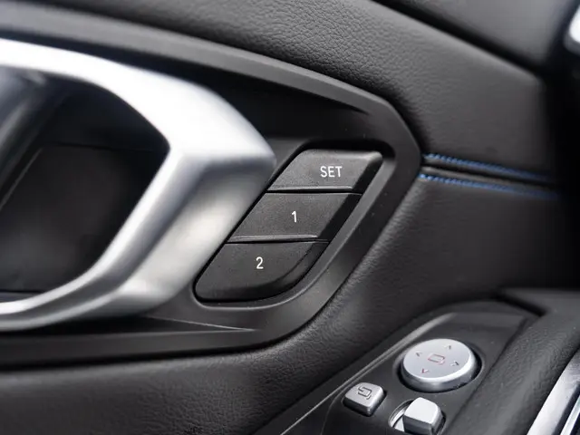 BMW 3 Serie Touring 330e 2025 Hybride Benzine 25