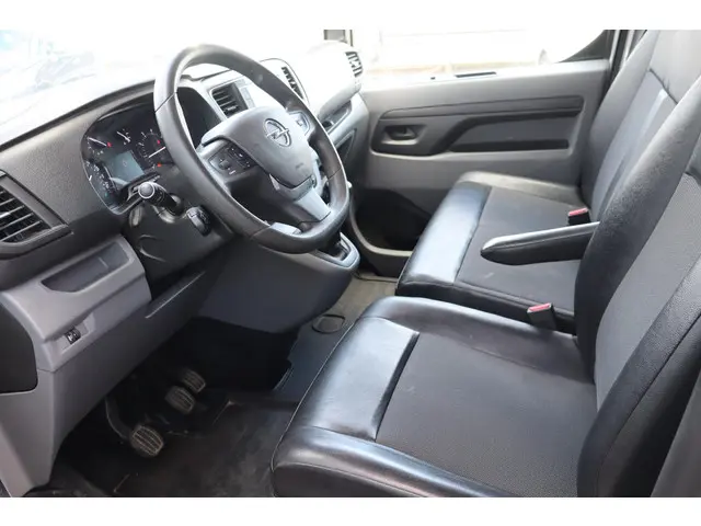 Opel Vivaro 2