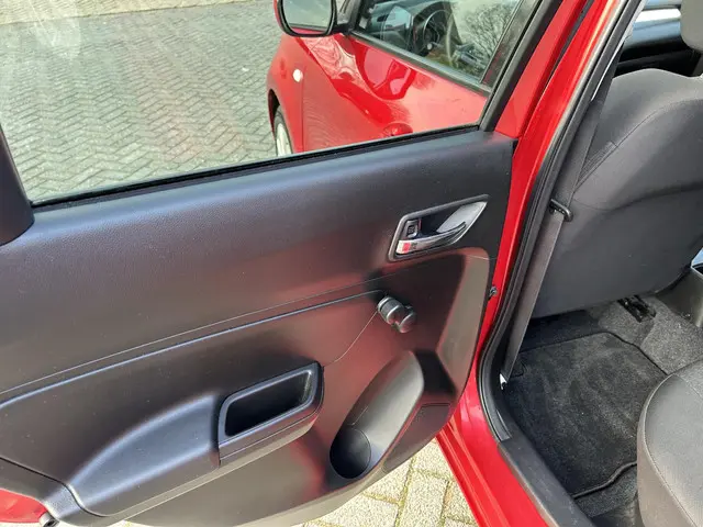 Suzuki Swift 1.2 Select Smart Hybrid 2020 Benzine 10