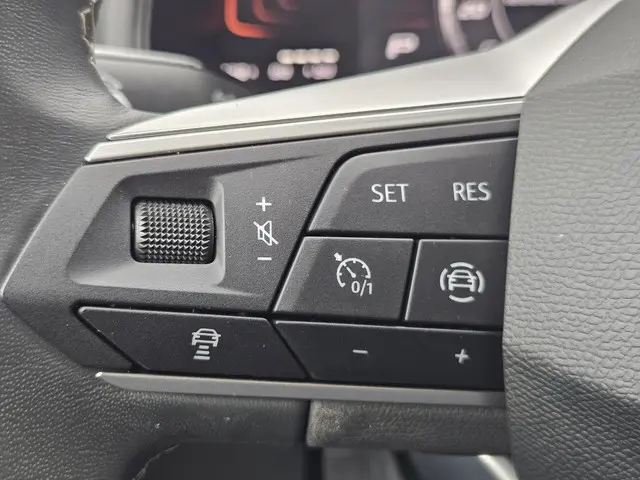 SEAT Arona 1.0 TSI Business Connect 2023 Benzine 11