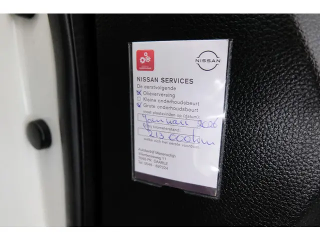Nissan QASHQAI 1.2 Premier Edition 2014 Benzine 32