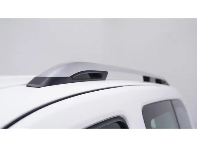 Opel Combo Tour 1.2 Turbo L2H1 Edition 7p. 2020 Benzine 9