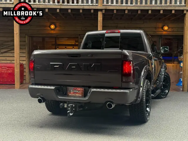 Dodge Ram 1500 5.7 V8 Classic Single Cab 2022 LPG/Gas 6