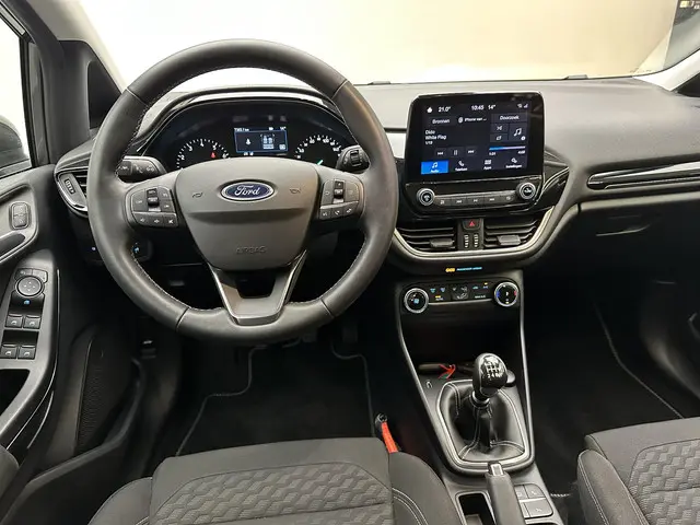 Ford Fiesta 1.0 EcoBoost Hybrid Titanium 2023 Benzine 4