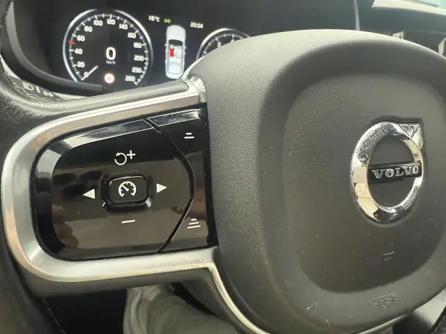 Volvo S90 2.0 T5 2017 Benzine 2
