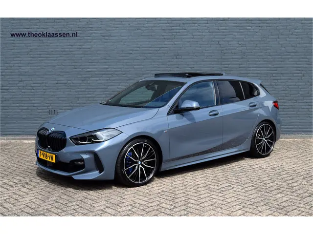 BMW 1 Serie 120i 2023 Benzine 3