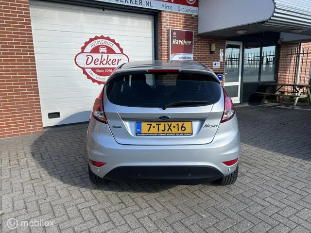 Ford Fiesta 1.0 EcoBoost Titanium 2014 Benzine 19