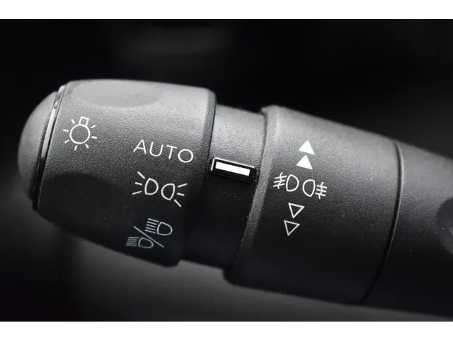 Citroën C3 Aircross PureTech C-Series 2021 Benzine 9