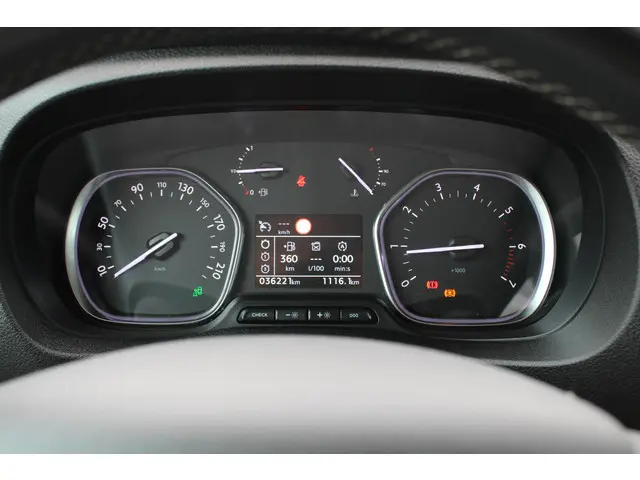 Citroën Jumpy 2.0 BlueHDI 120 M Club 2020 Diesel 17
