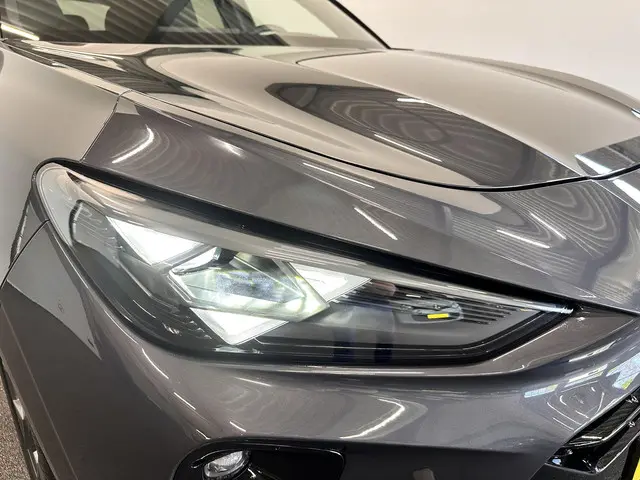 CUPRA Terramar 1.5 TSI e-Hybrid Business 2025 Benzine 7