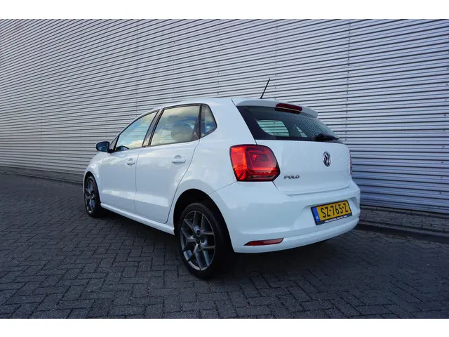 Volkswagen Polo 1.0 Comfortline Edition 2016 Benzine 3
