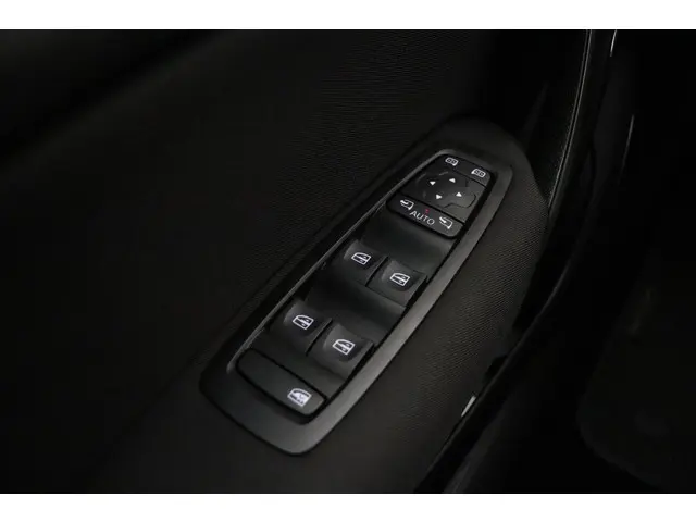 Renault Mégane Estate 1.2 TCe 100pk Limited 2018 Benzine 18