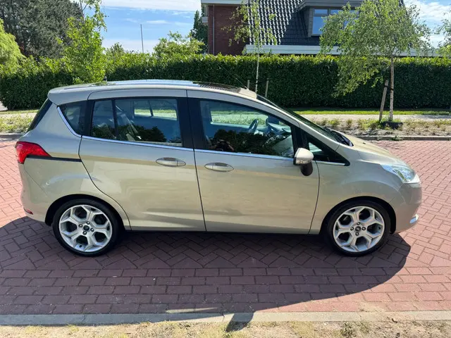 Ford B-MAX 1.0 EcoBoost Titanium 137.000 KM 2013 Benzine 6