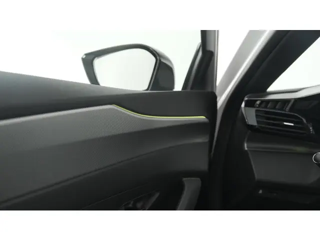 Peugeot 308 PureTech 130 GT Pack Business 2022 Benzine 55