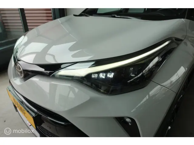 Toyota C-HR 2.0 HYBRID GR-Sport 2021 Hybride Benzine 12