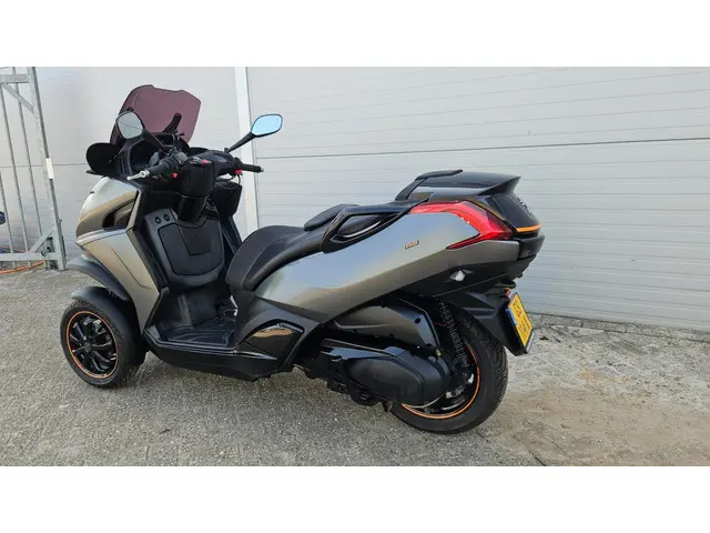 Peugeot Metropolis Scooter RS 400i 2015 Benzine 7