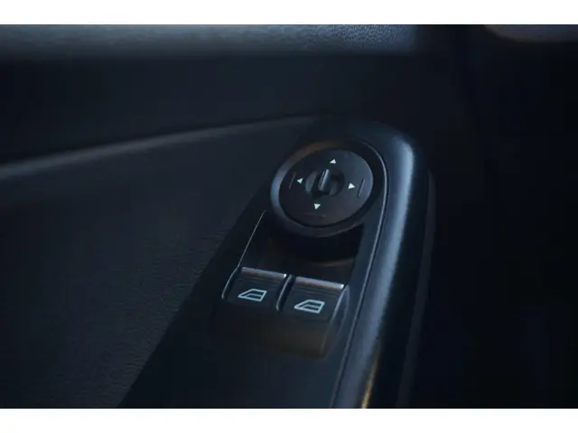 Ford Fiesta 1.25 / Airco / Radio 2015 Benzine 16