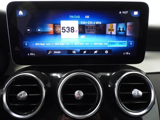 Mercedes-Benz GLC 300e 4MATIC AMG 2021 Hybride Benzine 9