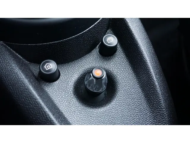 MINI Countryman 1.6 122pk Knockout Edition 2014 Benzine 40