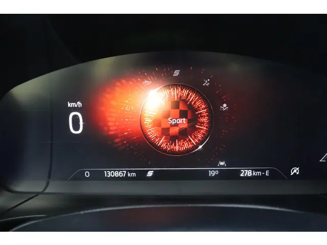 Ford Kuga 1.5 ECOBOOST ST-LINE X 2020 Benzine 31