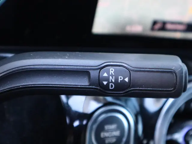 Mercedes-Benz GLA 250 e AMG Line 2022 Hybride Benzine 19