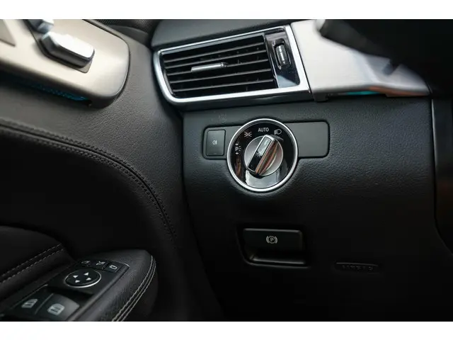 Mercedes-Benz GLE 500 e 4MATIC 2015 Hybride Benzine 23