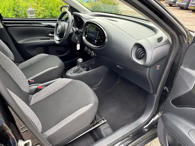 Toyota Aygo X 1.0 VVT-i S-CVT Play 2023 Benzine 11