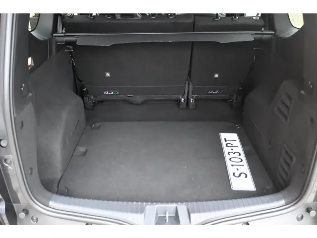 Dacia Jogger TCe 110 Comfort 2022 Benzine 14