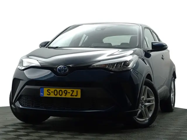 Toyota C-HR 1.8 Hybrid Active Aut- 2023 Hybride Benzine 20