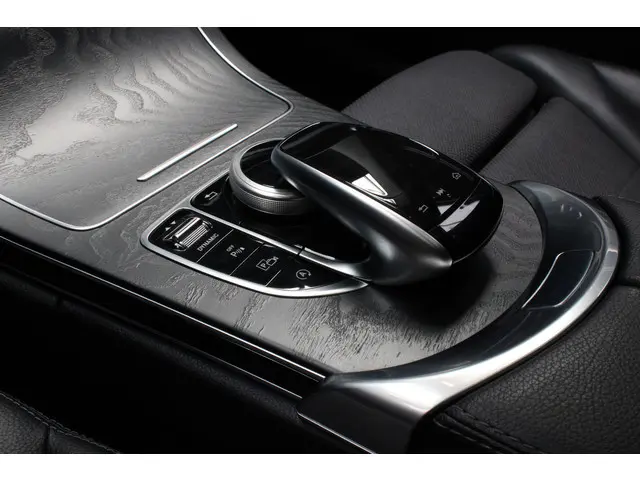 Mercedes-Benz C-Klasse 180 2019 Benzine 20