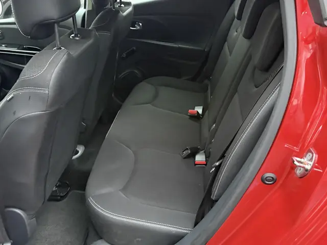 Renault Clio 0.9 TCe Expression 2013 Benzine 8