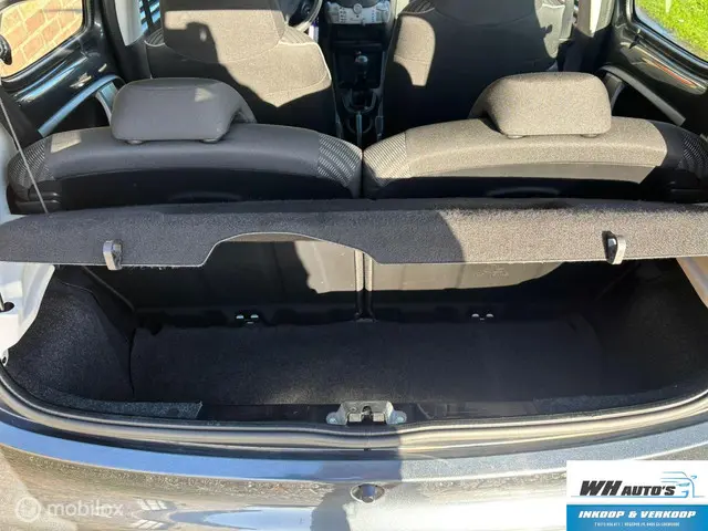 Peugeot 107 1.0 Envy Zeer mooi! Lage kmstand 2013 Benzine 9