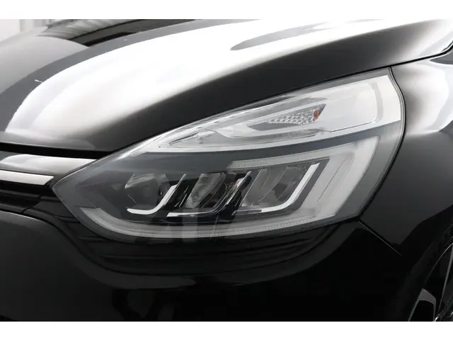 Renault Clio TCe 90 Intens 2019 Benzine 34